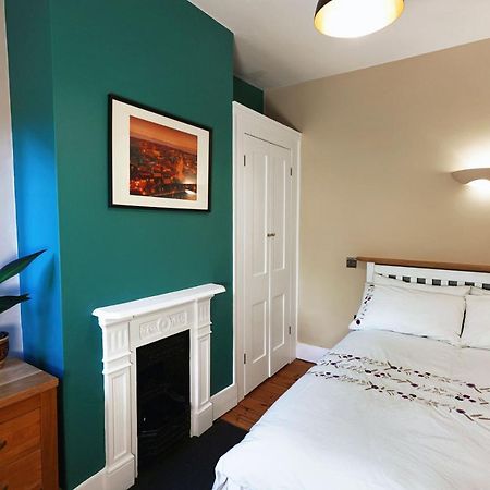 Tastefully Decorated 1-Bed With Free Parking - At Hem Apartment Уинчестър Екстериор снимка