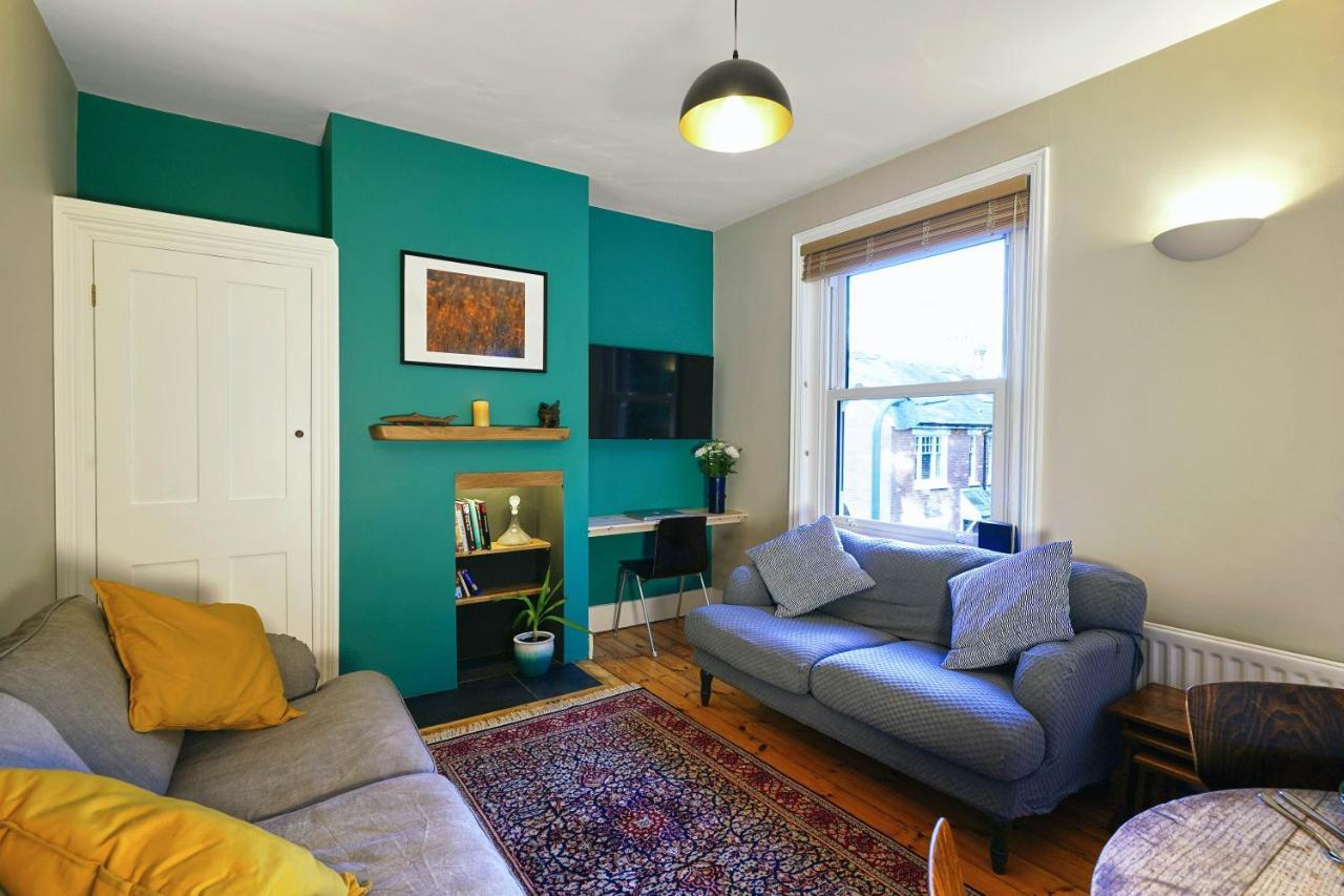 Tastefully Decorated 1-Bed With Free Parking - At Hem Apartment Уинчестър Екстериор снимка